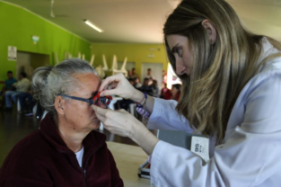 El programa Mirar Mejor brindó asistencia oftalmológica a vecinos de Dos Arroyos imagen-7