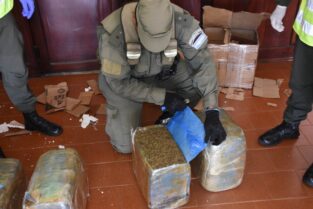 Corrientes: incautan marihuana oculta en encomiendas imagen-6